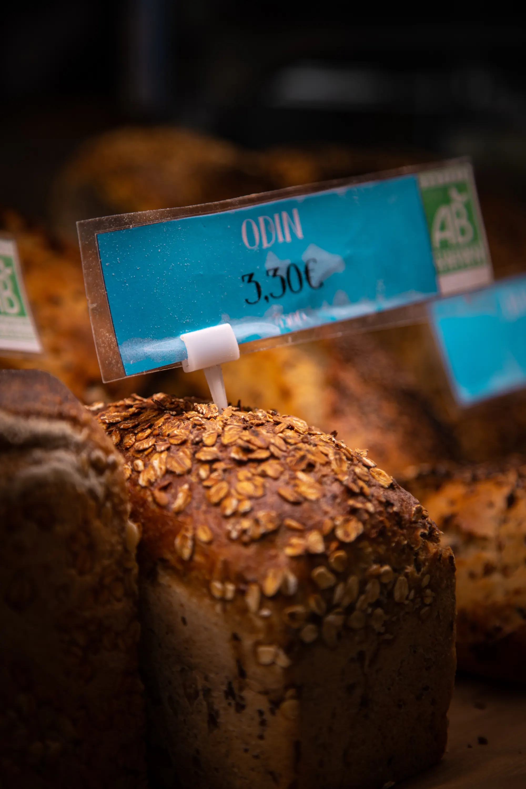 Boulangerie Hexagone, viennoiseries en vitrine