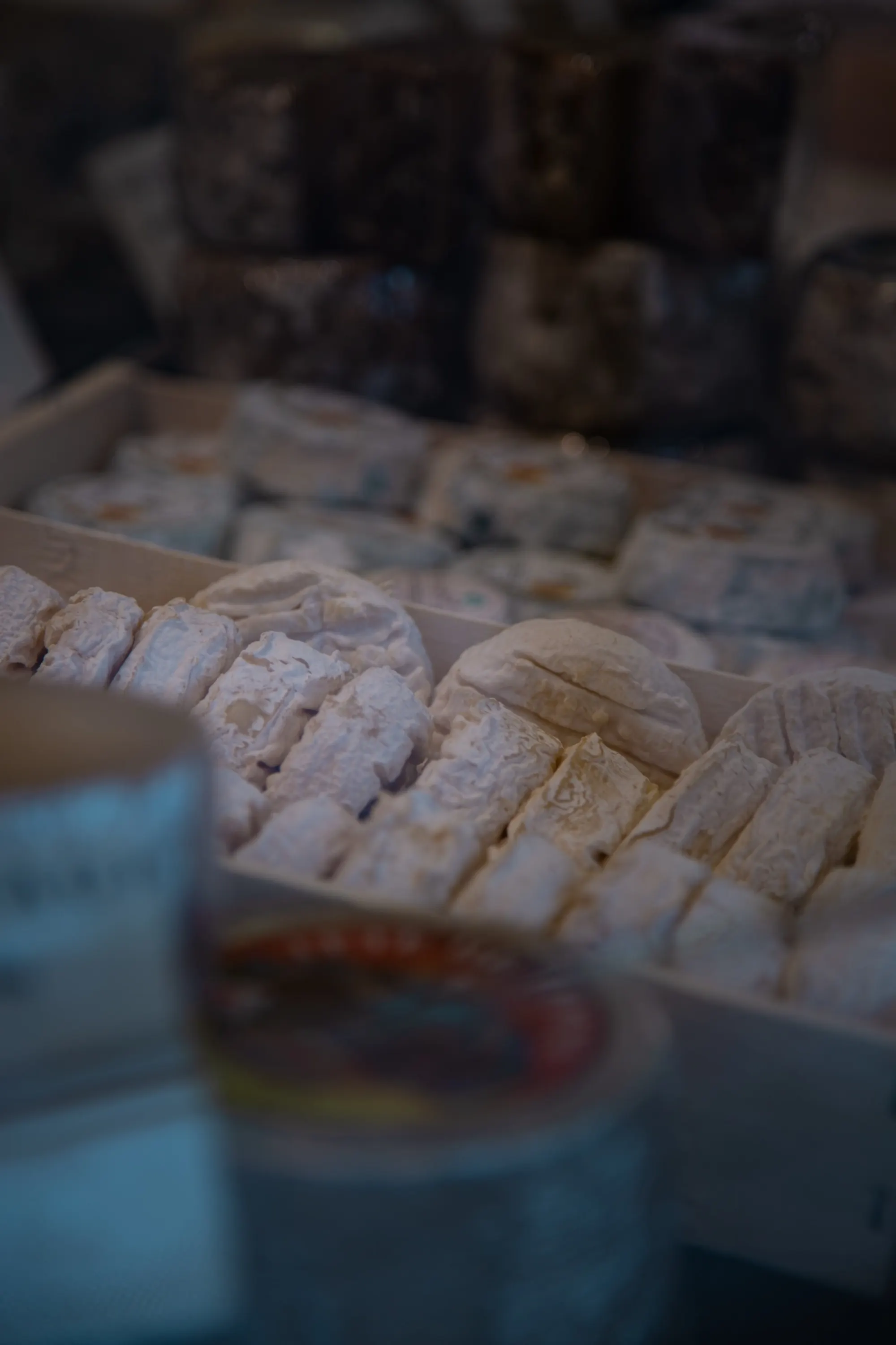 Détail textures et matières fromagerie Fruitière d'Augustin